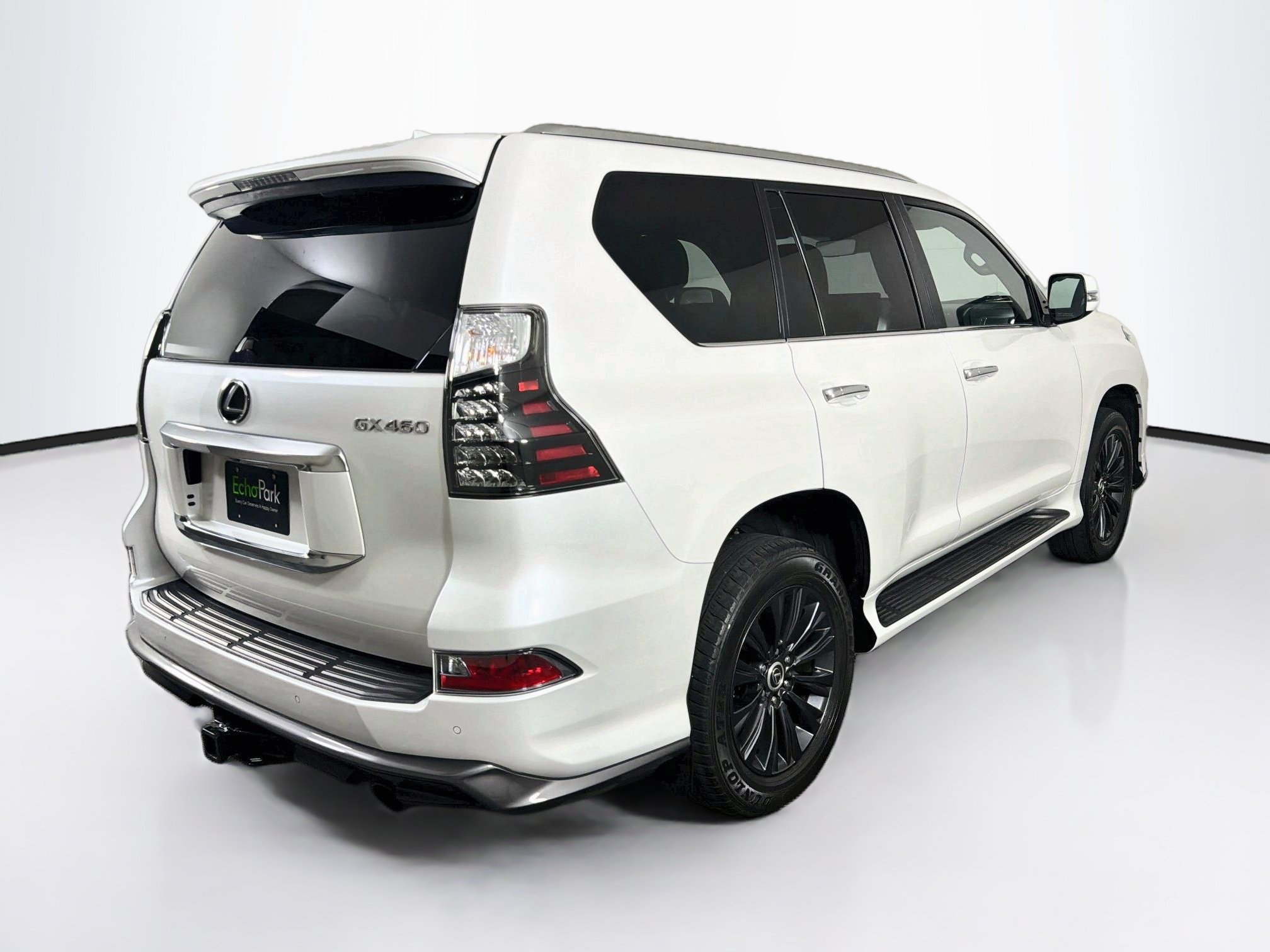 Used 2023 Lexus GX 460 Premium w/ Accessory Package AWD/4WD image 9