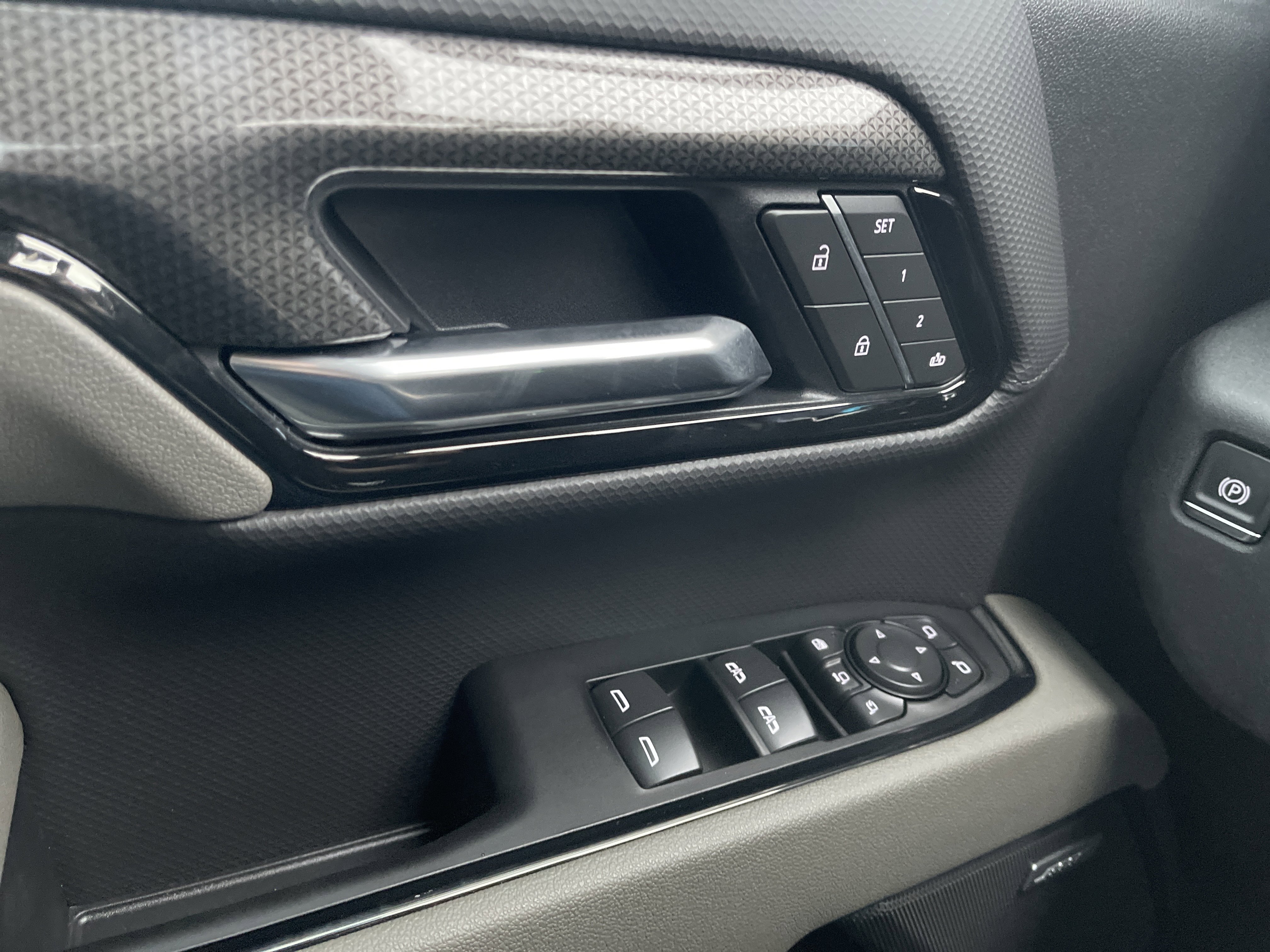 New 2026 Chevrolet Silverado 2500 ZR2 image 21