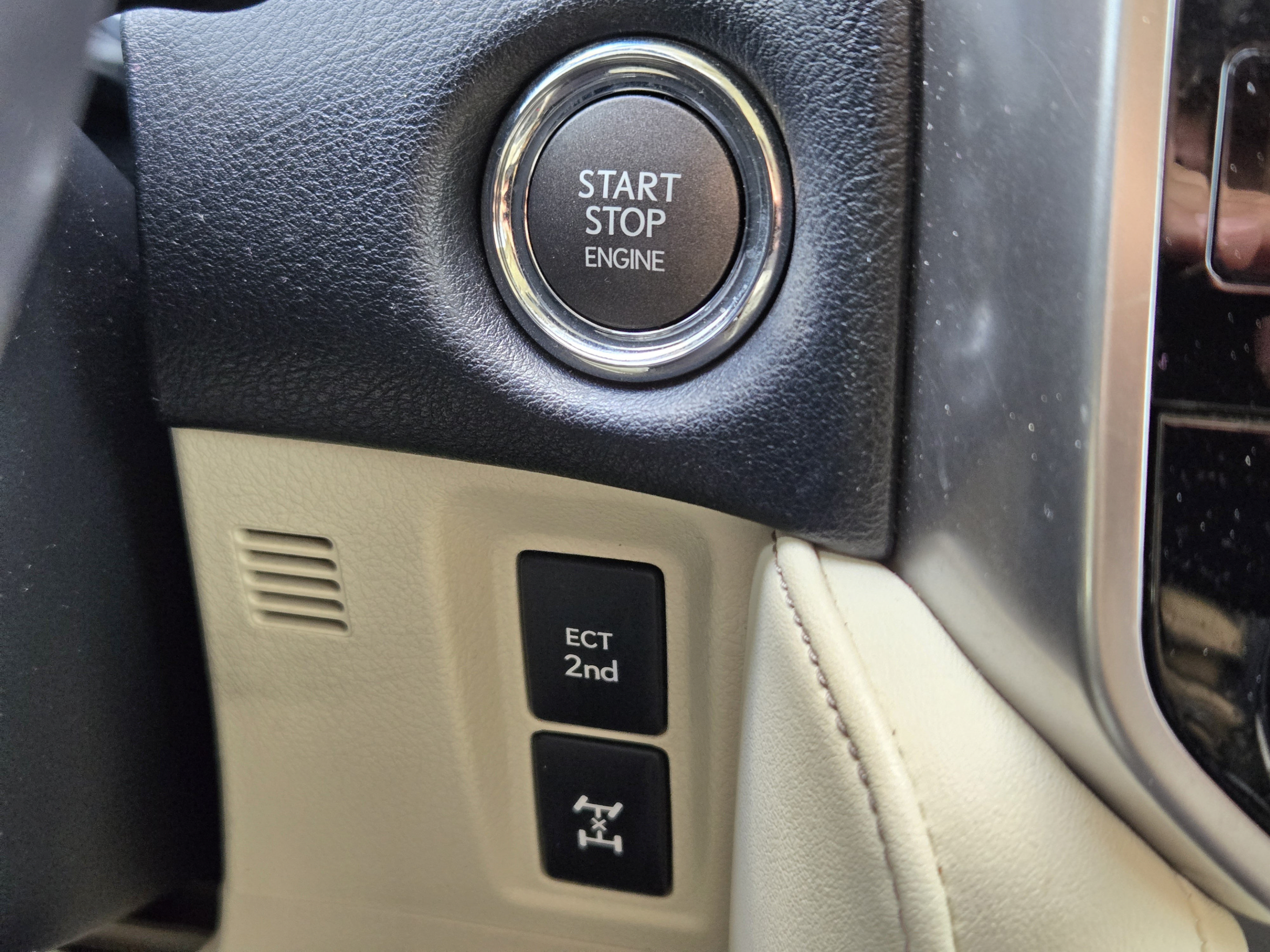 Used 2022 Lexus GX 460 Premium w/ Premium Package AWD/4WD image 19