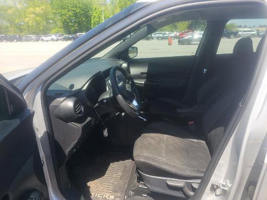 Used 2020 Nissan Kicks S FWD image 4