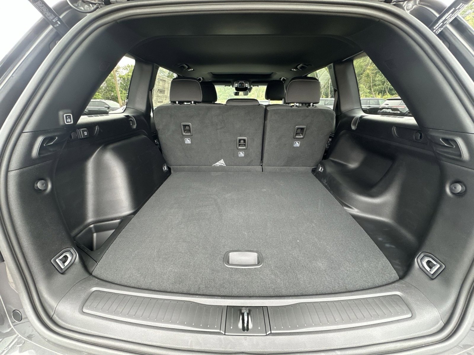 New 2025 Jeep Grand Cherokee Laredo X w/ Luxury Tech Group I image 25