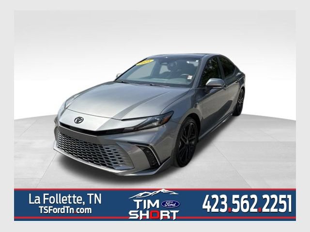 Used 2025 Toyota Camry XSE FWD image 1