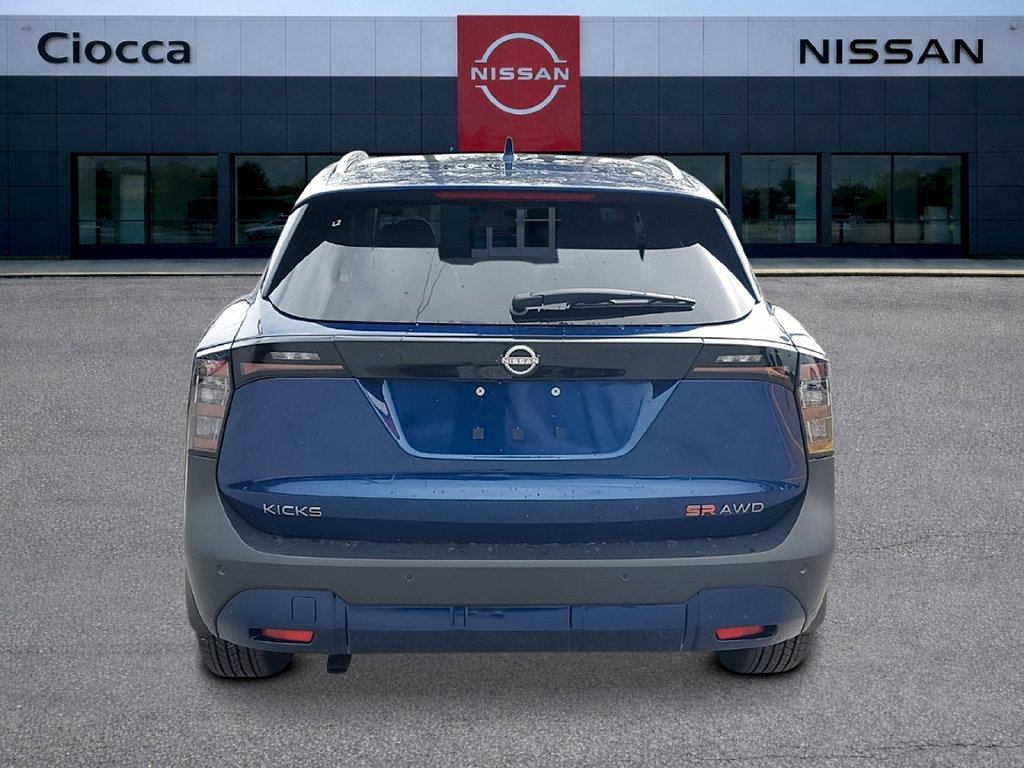 New 2027 Nissan Kicks SR AWD/4WD image 3