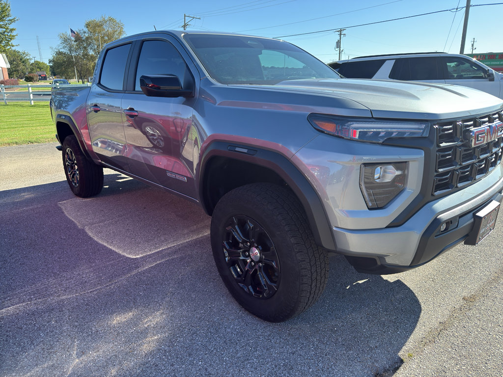 Used 2024 GMC Canyon Elevation w/ Elevation Premium Package image 2