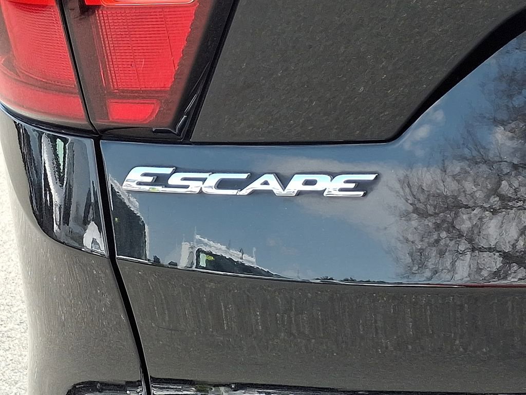 Used 2019 Ford Escape S image 27