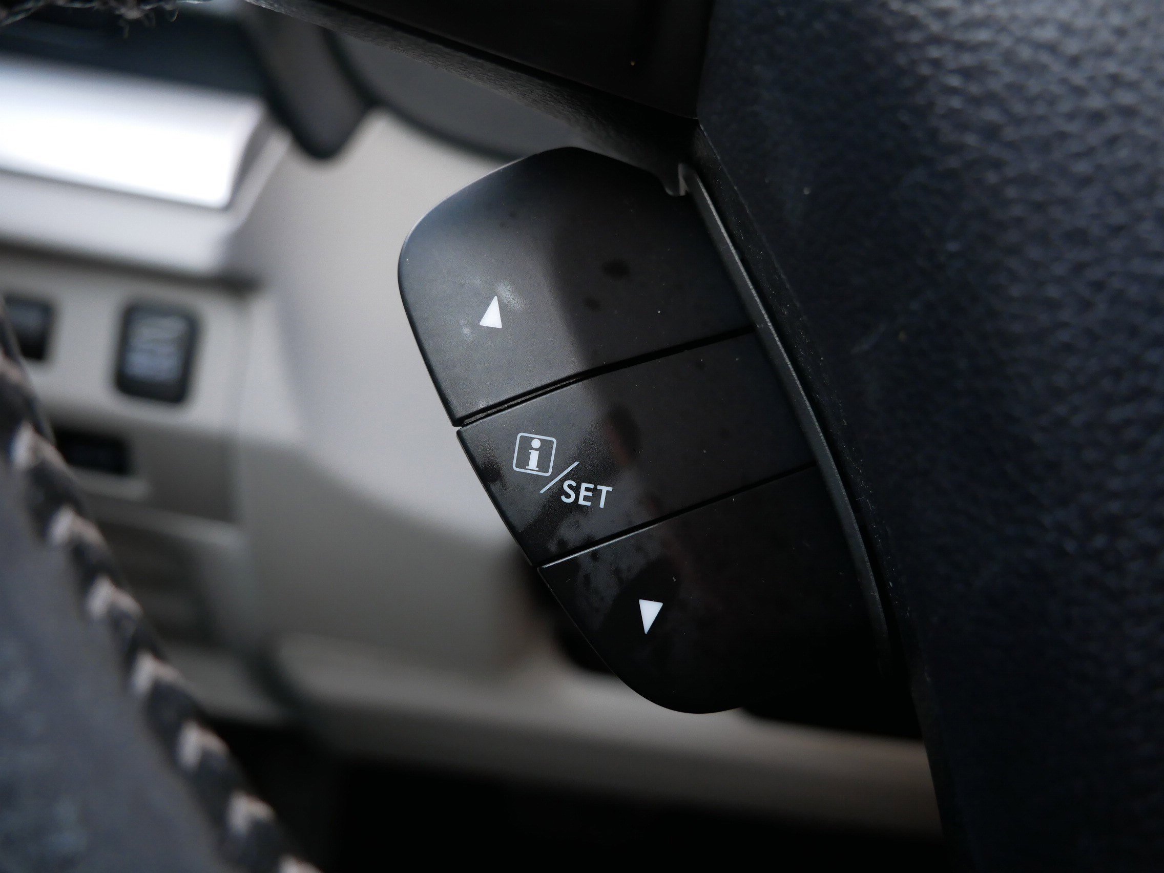 Used 2015 Subaru Forester 2.5i Limited image 29