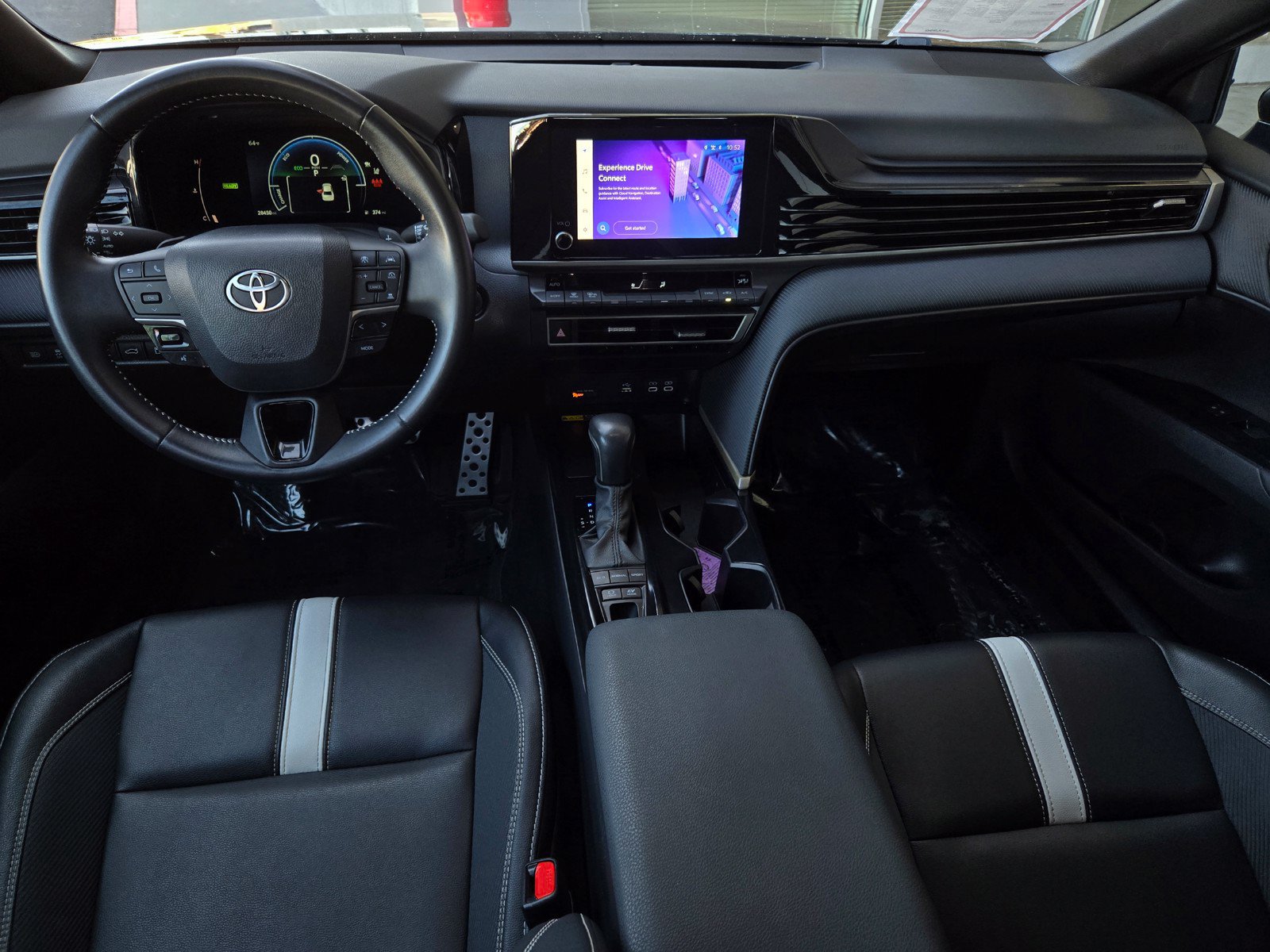 Certified 2025 Toyota Camry SE FWD image 13