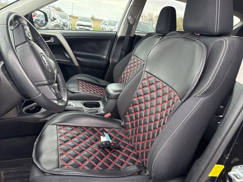 Used 2017 Toyota RAV4 XLE w/ Plus Extra Value Package AWD/4WD image 10
