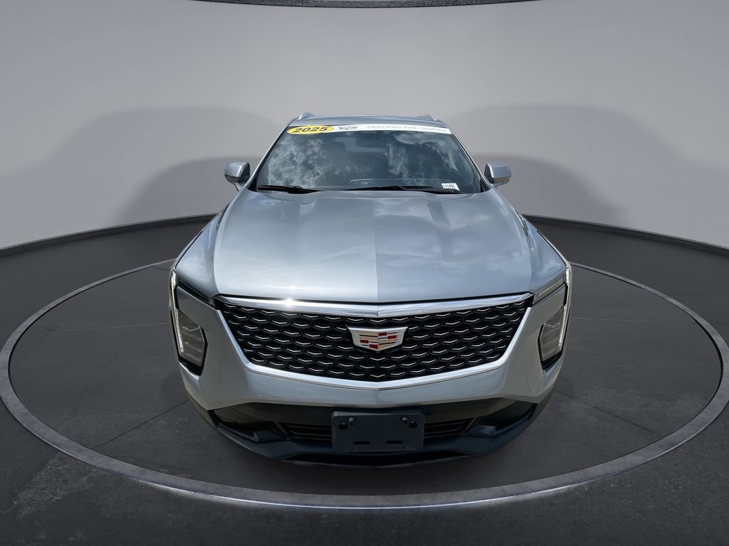 Certified 2025 Cadillac XT4 Premium Luxury FWD image 3