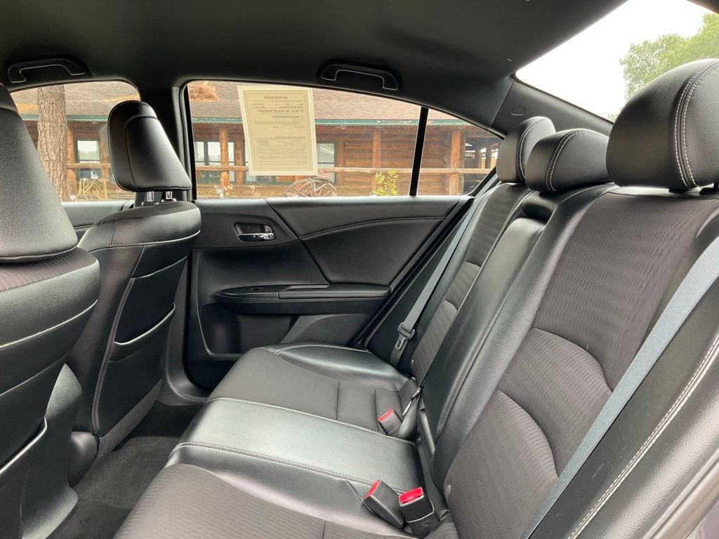 Used 2016 Honda Accord Sport image 21