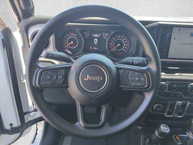 Used 2024 Jeep Gladiator Sport AWD/4WD image 13