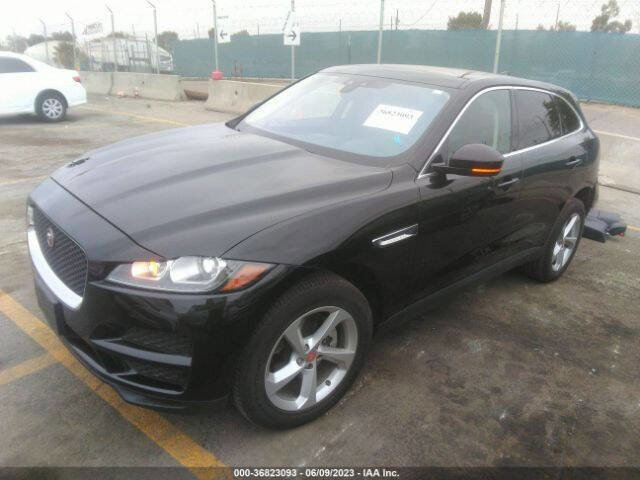 Used 2020 Jaguar F-PACE Premium image 24