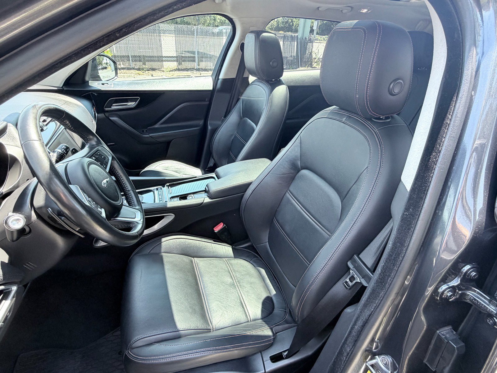 Used 2020 Jaguar F-PACE Prestige AWD/4WD image 8
