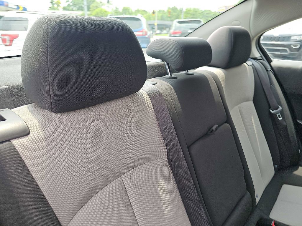 Used 2011 Chevrolet Cruze LS image 47