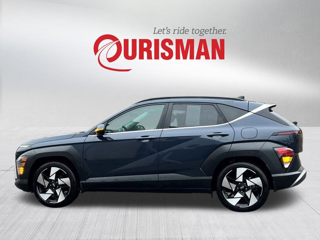 Used 2025 Hyundai Kona Limited image 3