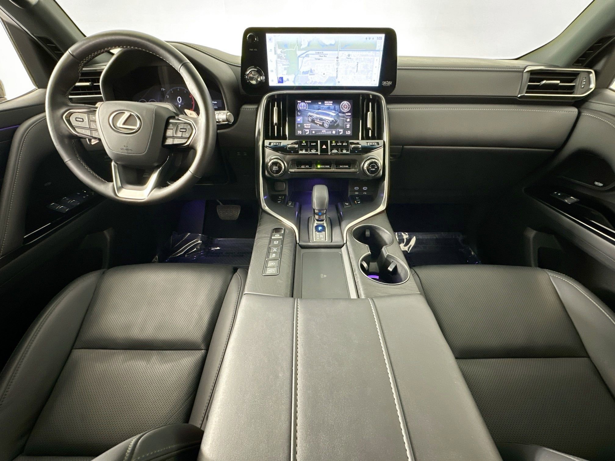 Used 2025 Lexus LX 700h Overtrail AWD/4WD image 22
