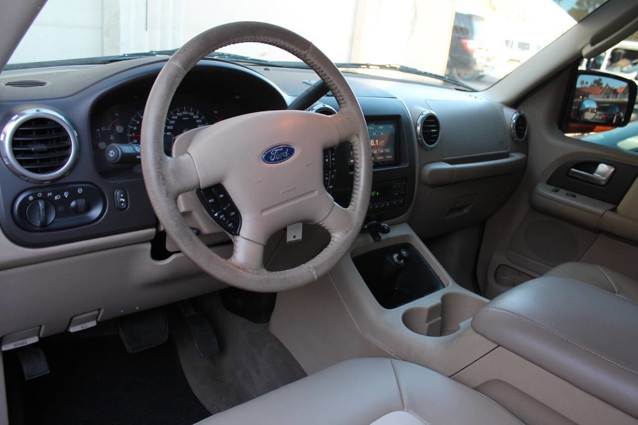 Used 2004 Ford Expedition Eddie Bauer RWD image 18