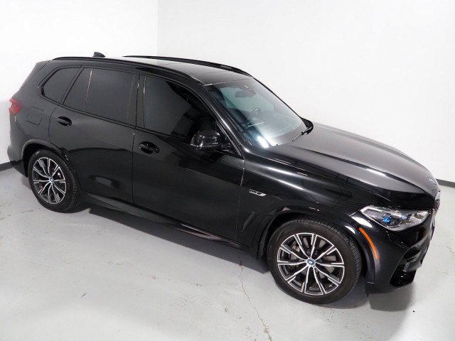 Used 2023 BMW X5 xDrive45e w/ Executive Package AWD/4WD image 12