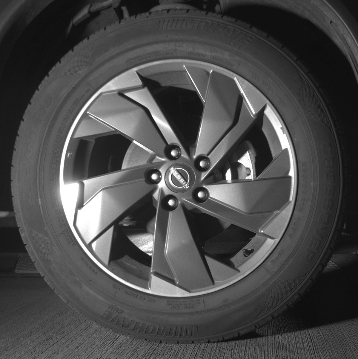 Used 2025 Nissan Rogue SV FWD image 13