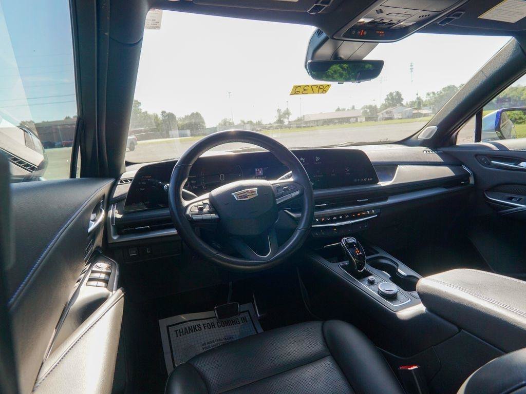 Used 2024 Cadillac XT4 Sport FWD image 13