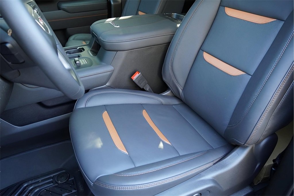 New 2026 GMC Sierra 2500 AT4 w/ AT4 Premium Plus Package image 13