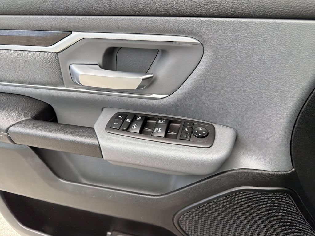 Used 2022 RAM 1500 Big Horn AWD/4WD image 22