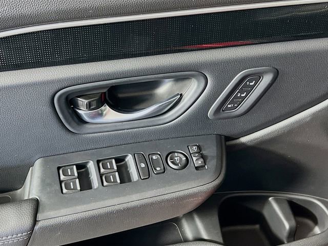 Used 2025 Honda Pilot Elite image 11