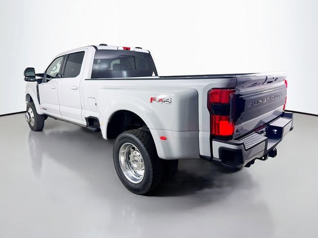 New 2025 Ford F450 Platinum w/ FX4 Off-Road Package image 5