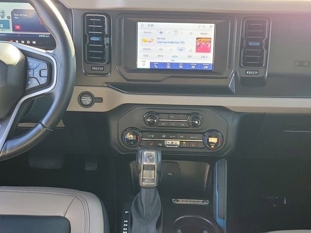 Certified 2023 Ford Bronco Wildtrak image 20