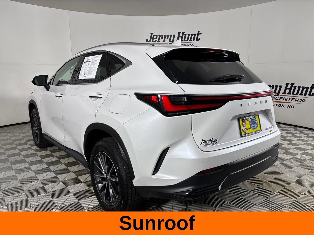 Used 2025 Lexus NX 350 AWD w/ Accessory Package (Z1) image 9