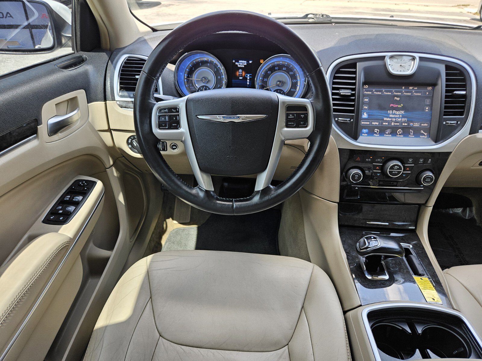 Used 2014 Chrysler 300 image 8