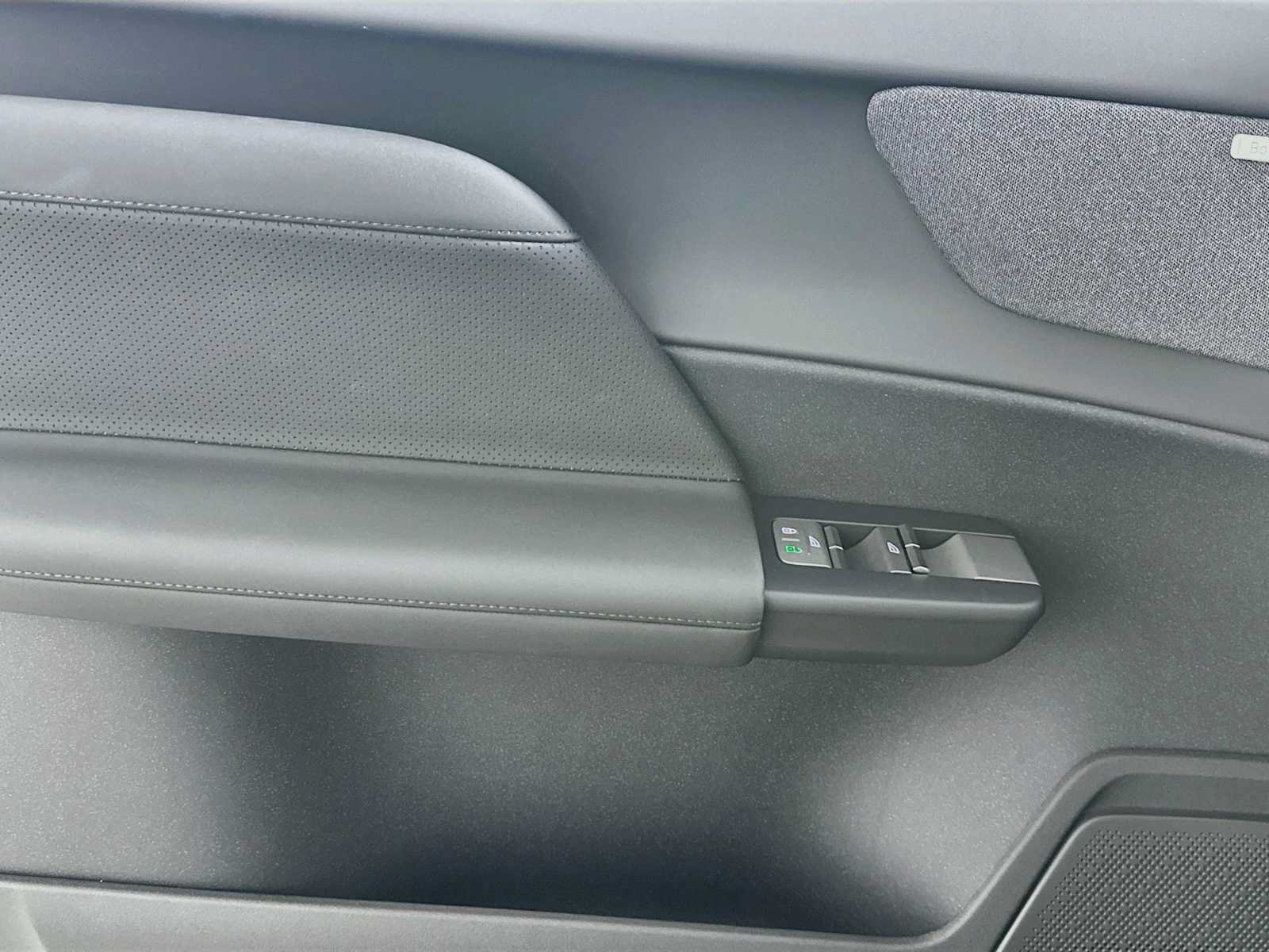 New 2027 Volvo EX60 Ultra AWD/4WD image 16
