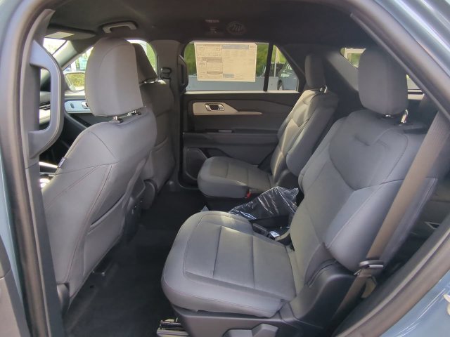 New 2027 Ford Explorer Active RWD image 15
