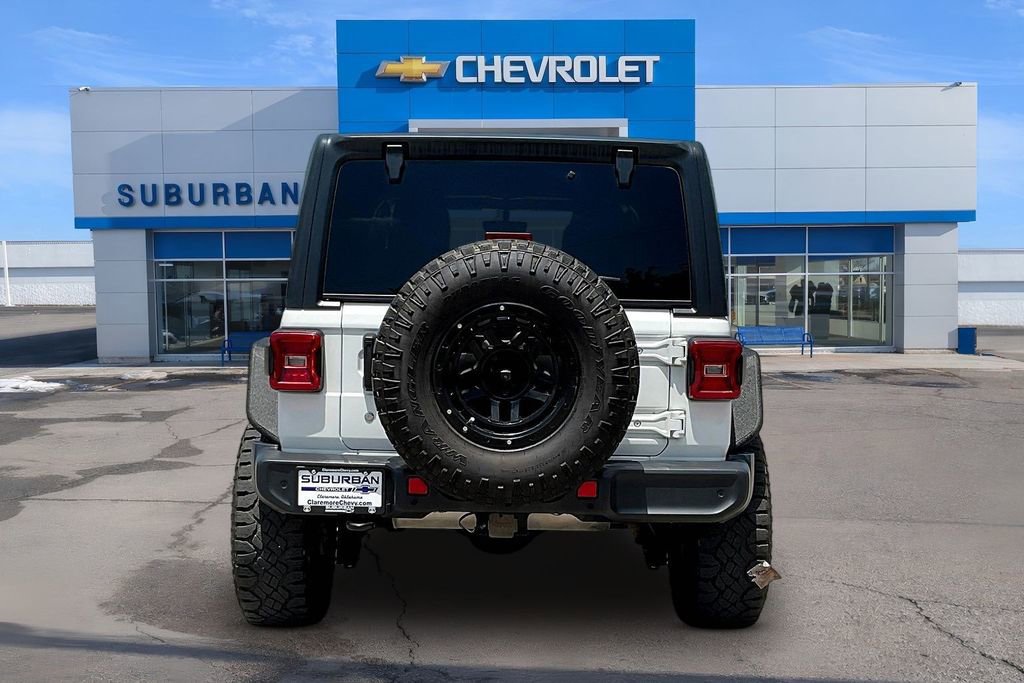 Used 2019 Jeep Wrangler Unlimited Sahara w/ Dual Top Group AWD/4WD image 4