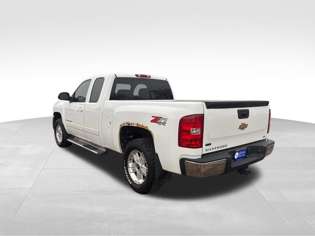 Used 2008 Chevrolet Silverado 1500 LTZ w/ Suspension Package, Off-Road image 8