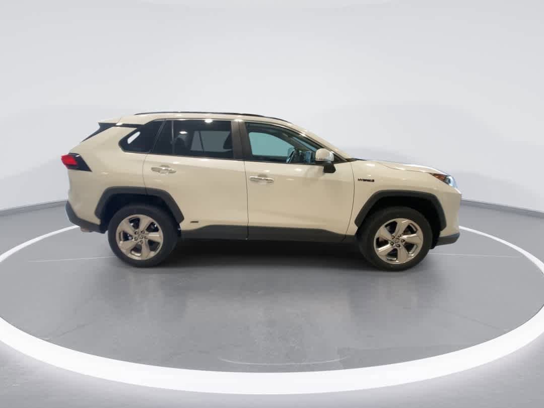 Used 2021 Toyota RAV4 Limited AWD/4WD image 9