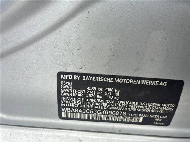 Used 2016 BMW 320i xDrive Sedan AWD/4WD image 14