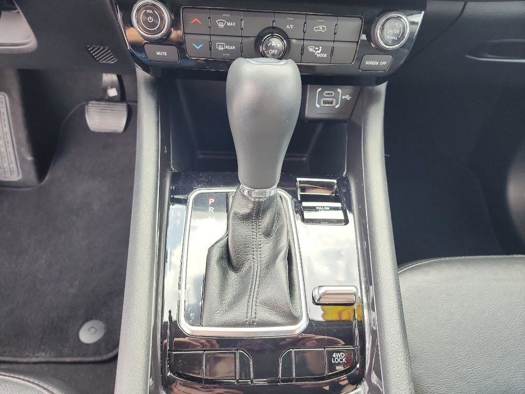 Used 2022 Jeep Compass Latitude image 16