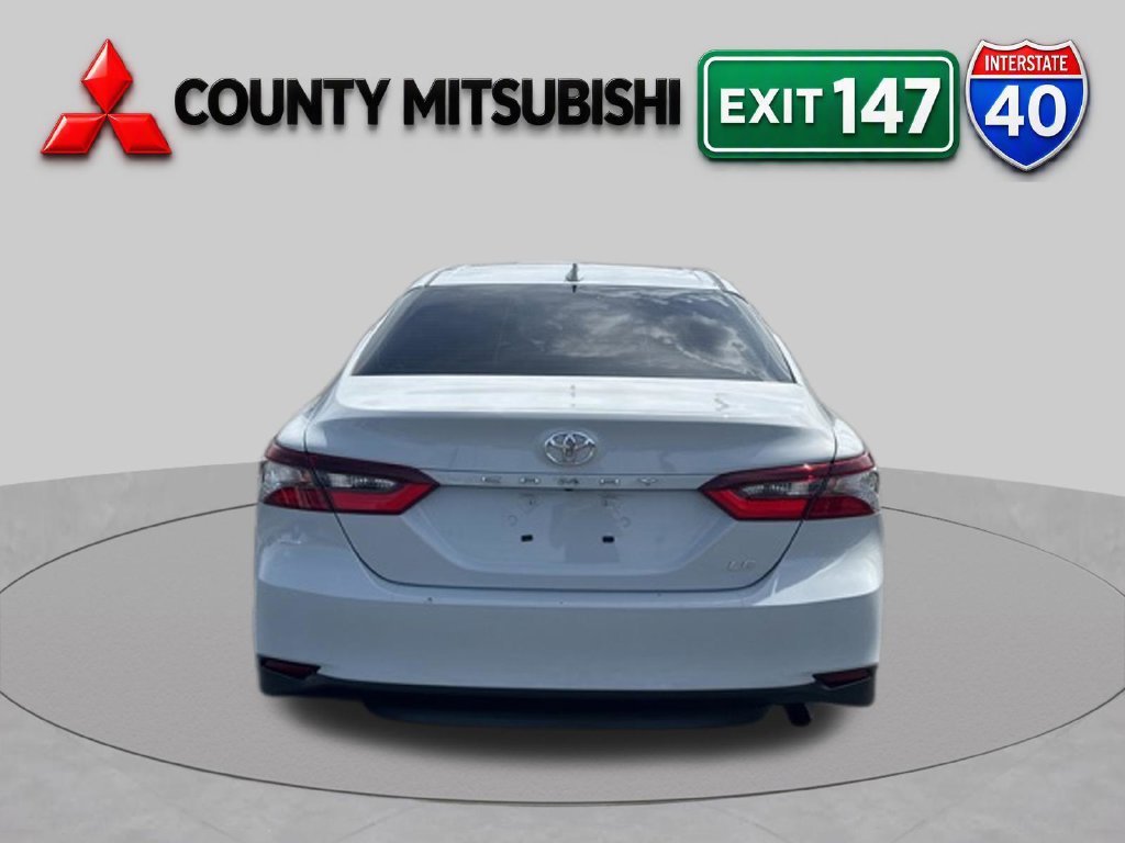 Used 2023 Toyota Camry LE FWD image 5