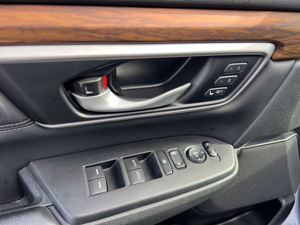 Used 2021 Honda CR-V Touring image 22