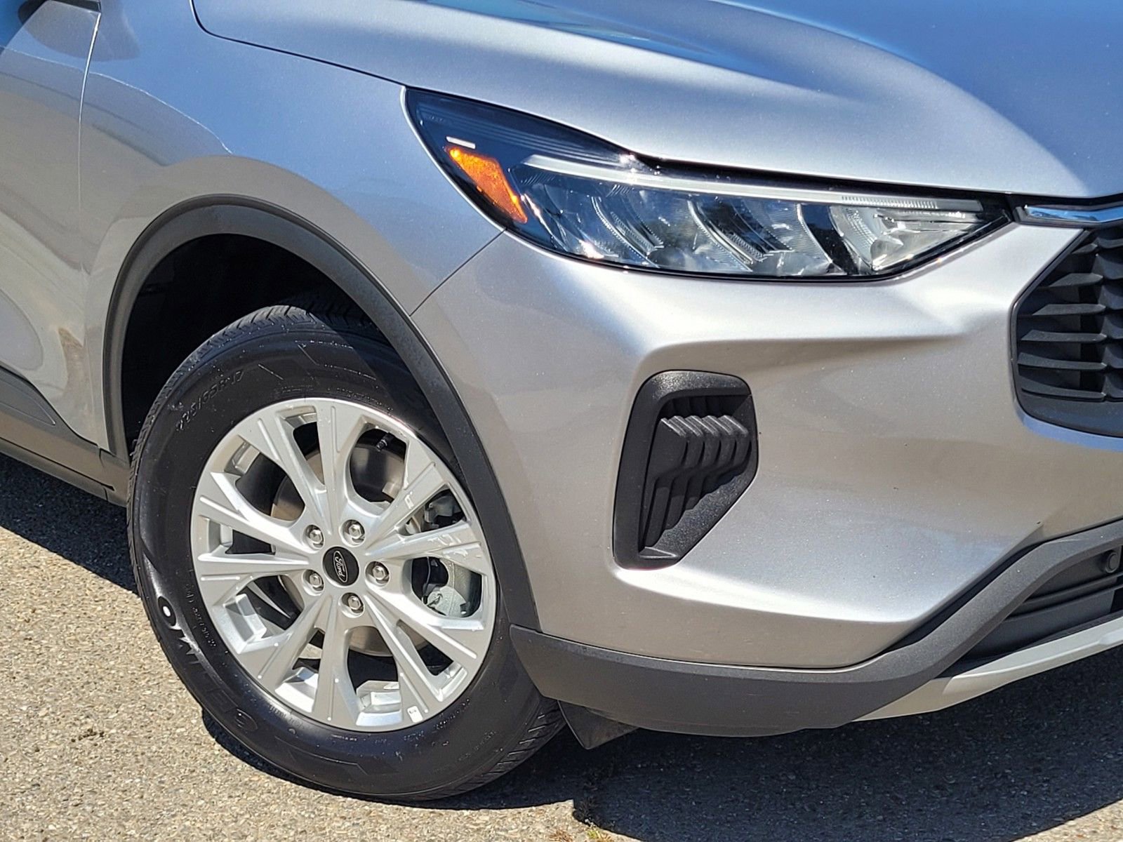 Used 2024 Ford Escape Active image 9