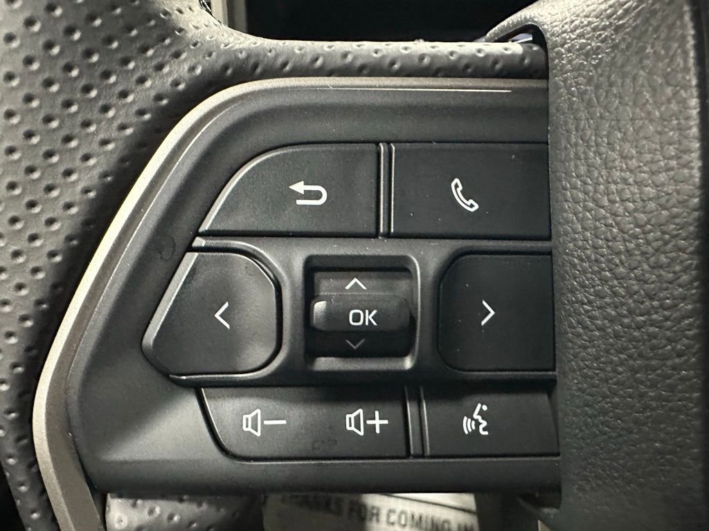 Used 2025 Toyota 4Runner SR5 image 19