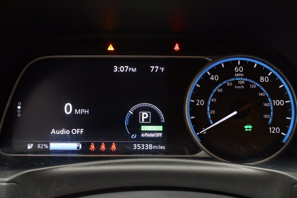 Used 2025 Nissan Leaf S FWD image 27