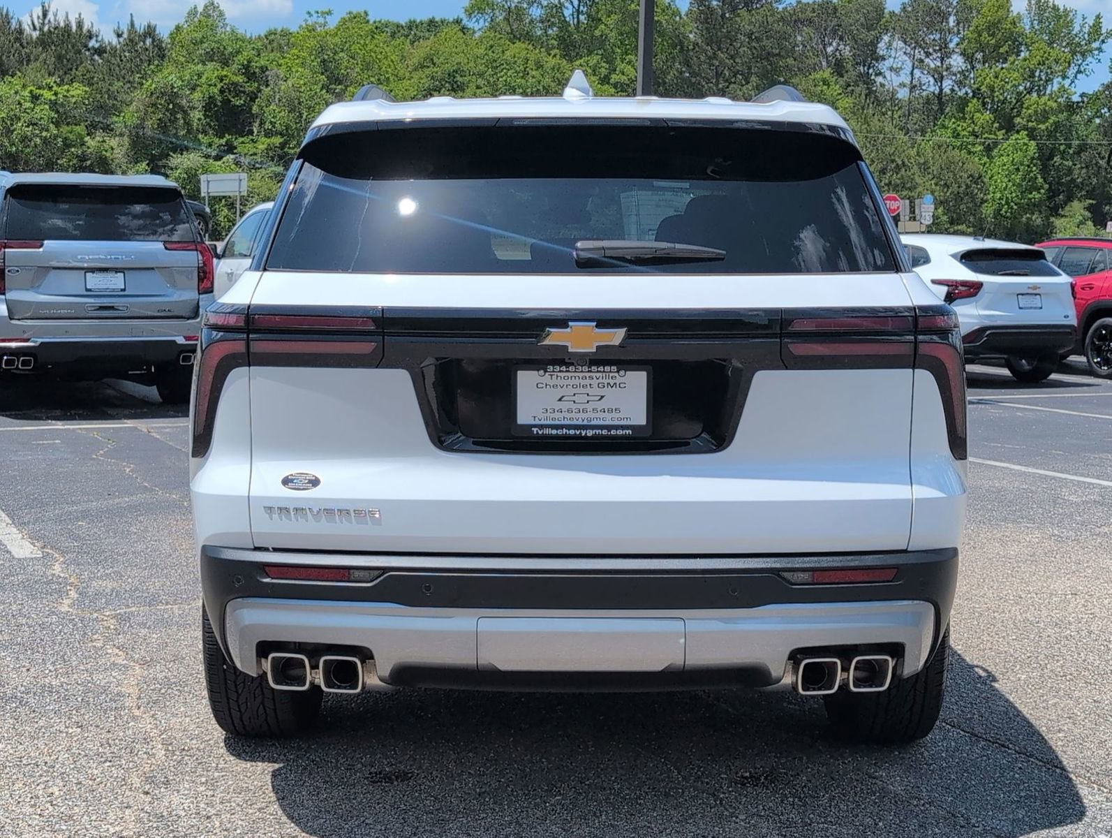New 2026 Chevrolet Traverse LT w/ Sun and Wheel Package FWD image 4