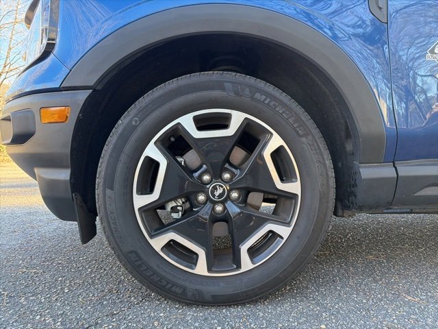 Used 2023 Ford Bronco Sport Outer Banks w/ Tech Package image 9