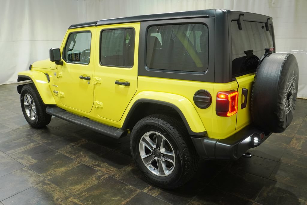 Used 2022 Jeep Wrangler Unlimited Sahara w/ LED Lighting Group AWD/4WD image 7
