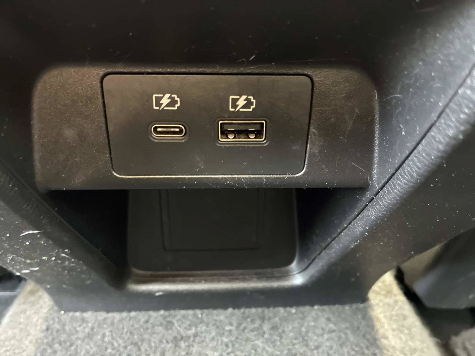 Used 2022 Mitsubishi Outlander SE AWD/4WD image 17