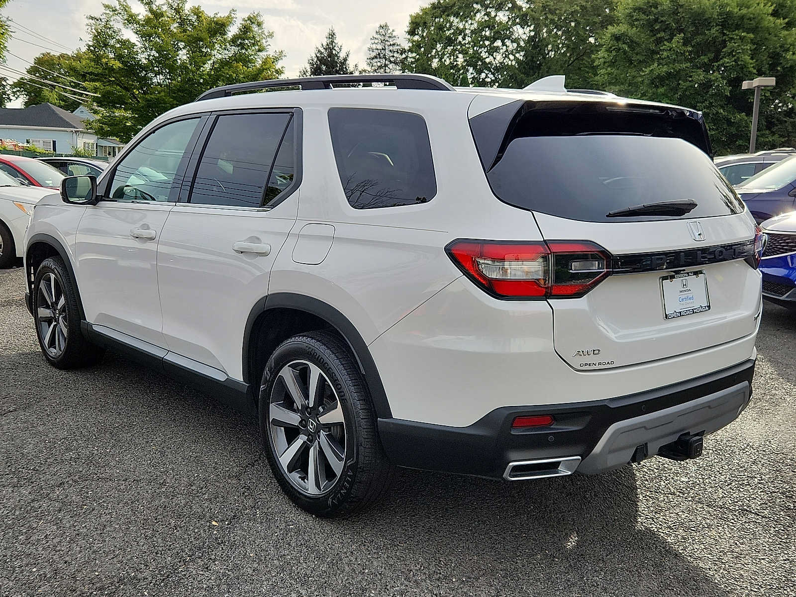 Certified 2023 Honda Pilot Touring image 4