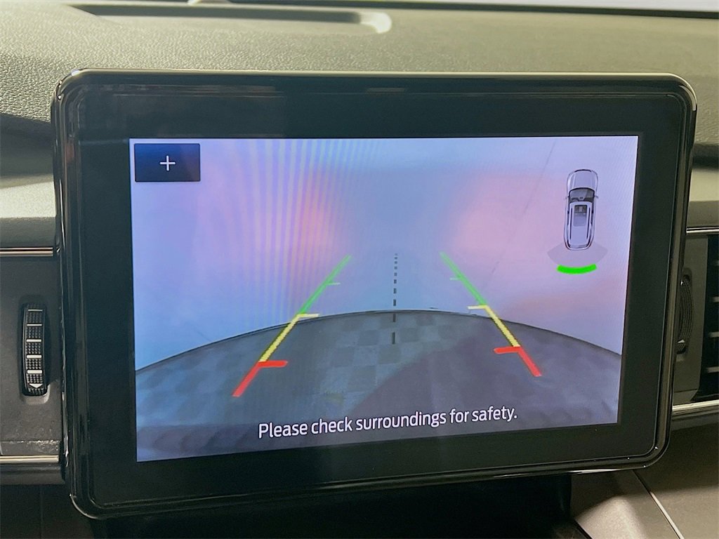 Used 2024 Ford Explorer XLT w/ Equipment Group 202A image 13