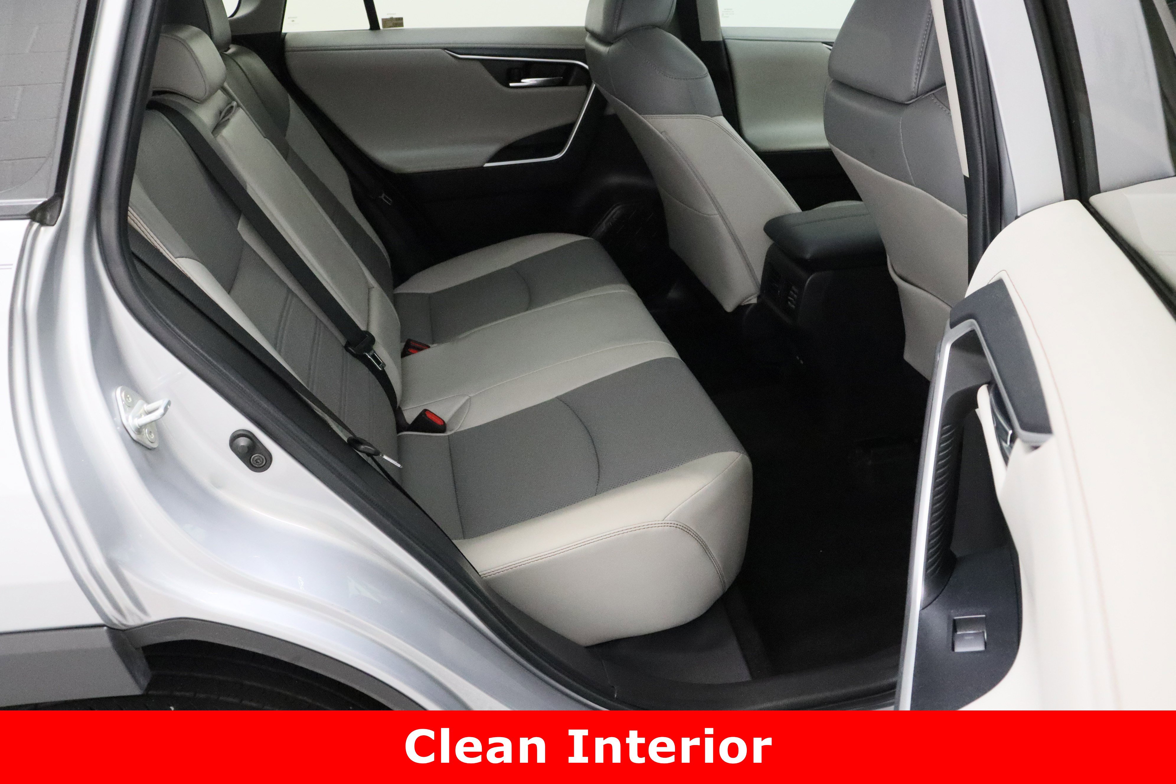 Certified 2022 Toyota RAV4 Limited FWD image 36